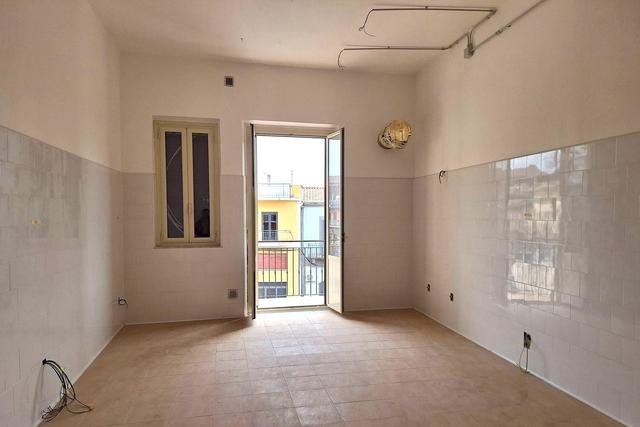 #23604 Bottega commerciale con alloggio e veranda in vendita - foto 12