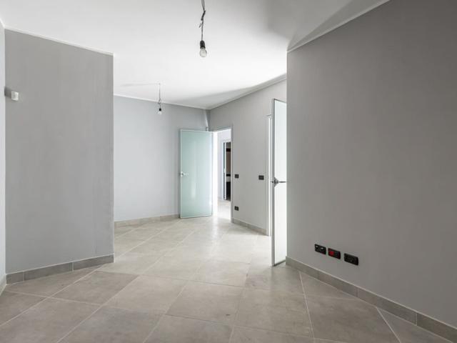 #2537410 Ampio ufficio con posti auto e cantina in vendita - foto 4