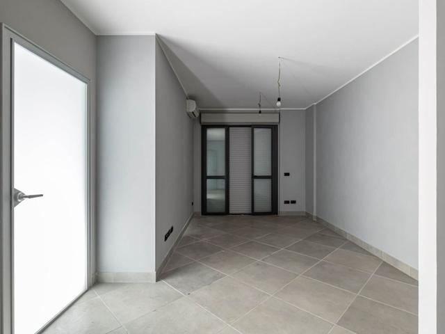 #2537410 Ampio ufficio con posti auto e cantina in vendita - foto 5