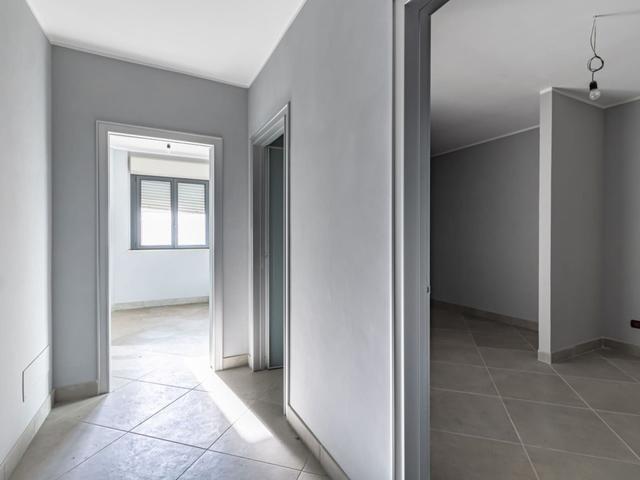 #2537410 Ampio ufficio con posti auto e cantina in vendita - foto 7