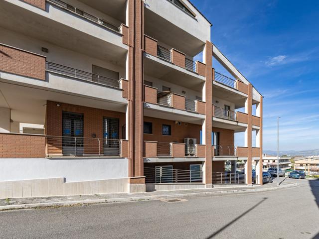 #2537410 Ampio ufficio con posti auto e cantina in vendita - foto 14