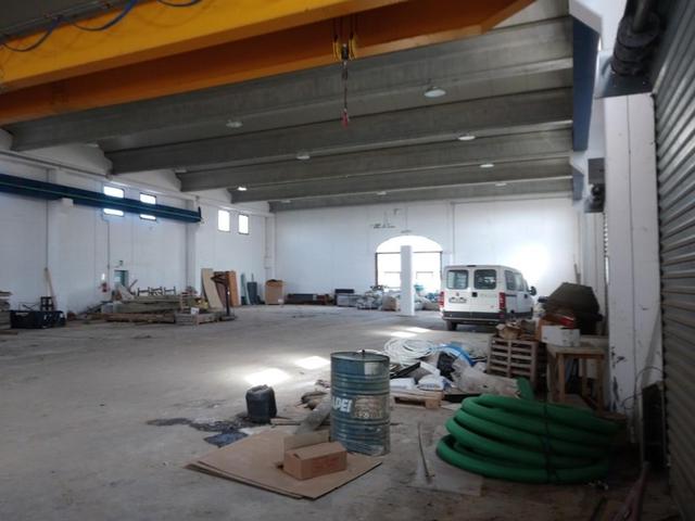 Stabilimenti produttivi in vendita