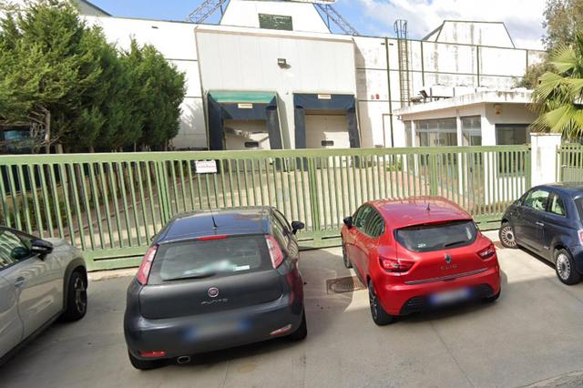 #20832 Stabilimento industriale con corte privata e terreno di proprietà in vendita - foto 1