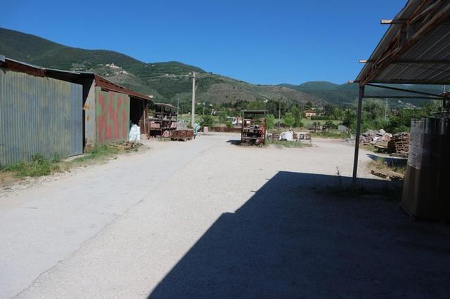 #18116 Complesso industriale con area cortiliva in vendita - foto 2