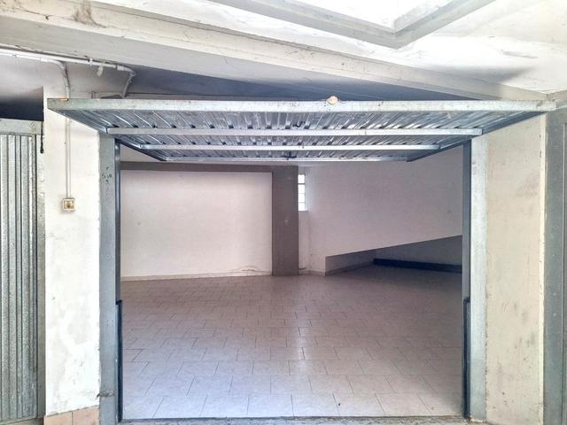 Garage in vendita