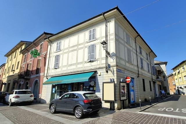 Palazzi in vendita