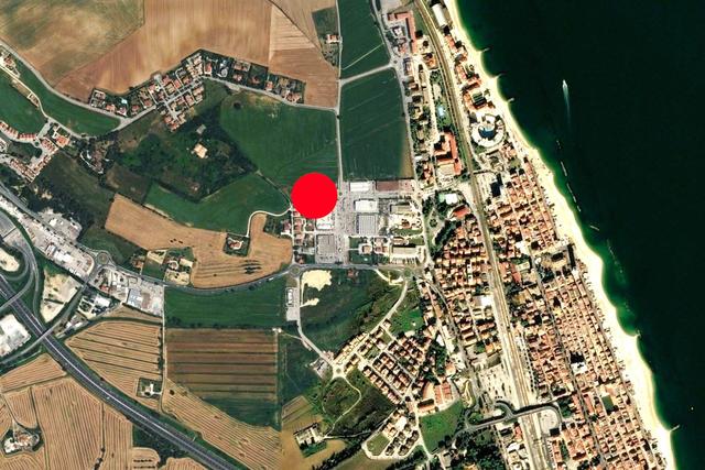 #2538021 Terreno adibito a parcheggio con verde incolto in vendita - foto 4