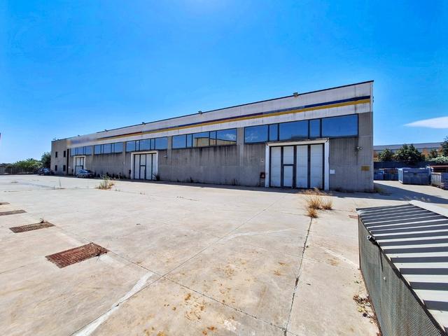 #2536510 Complesso industriale con area di pertinenza in vendita - foto 1