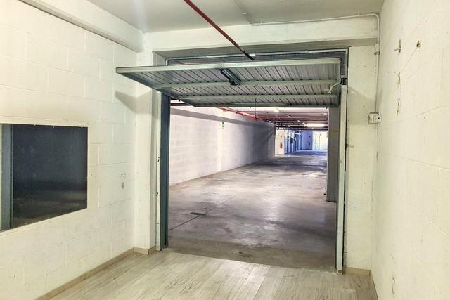 Garage in vendita