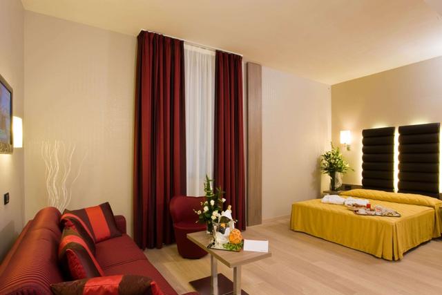 #2536848 Albergo 4 stelle con centro congressi in vendita - foto 4