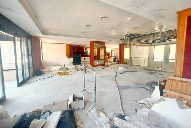 #24070 Hotel 4 stelle da ristrutturare con arredamenti in vendita - foto 26