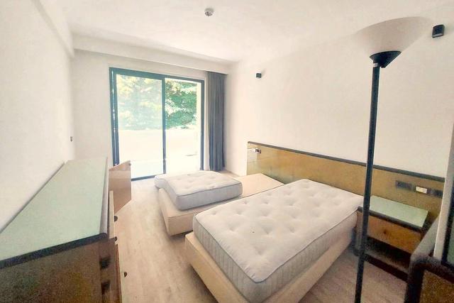 #24070 Hotel 4 stelle da ristrutturare con arredamenti in vendita - foto 21