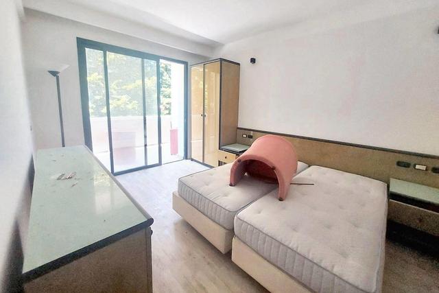 #24070 Hotel 4 stelle da ristrutturare con arredamenti in vendita - foto 17