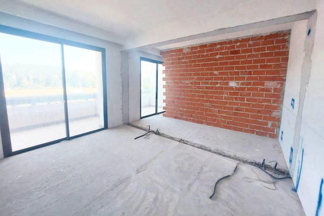 #24070 Hotel 4 stelle da ristrutturare con arredamenti in vendita - foto 12