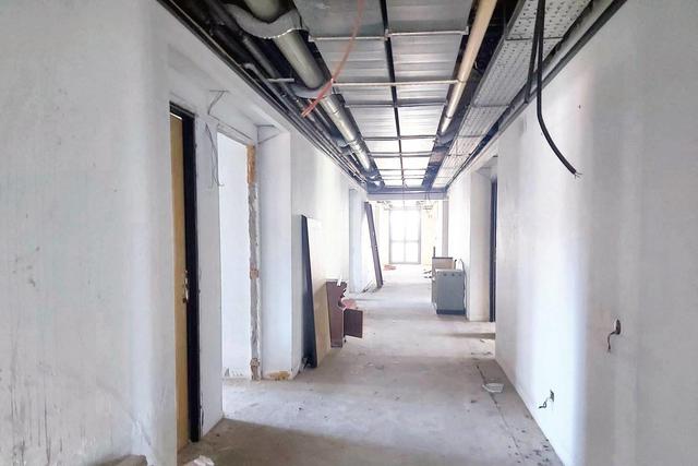 #24070 Hotel 4 stelle da ristrutturare con arredamenti in vendita - foto 11