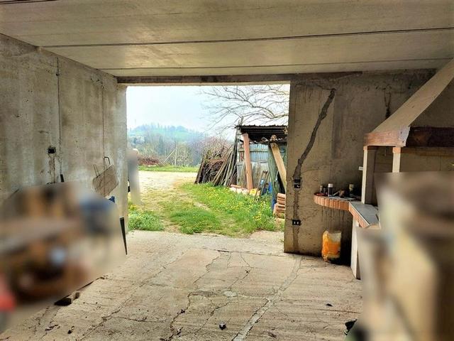 Magazzini in vendita