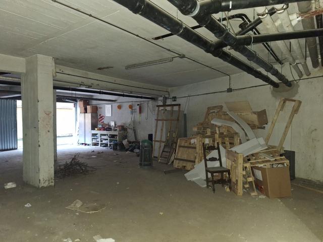 Magazzini in vendita