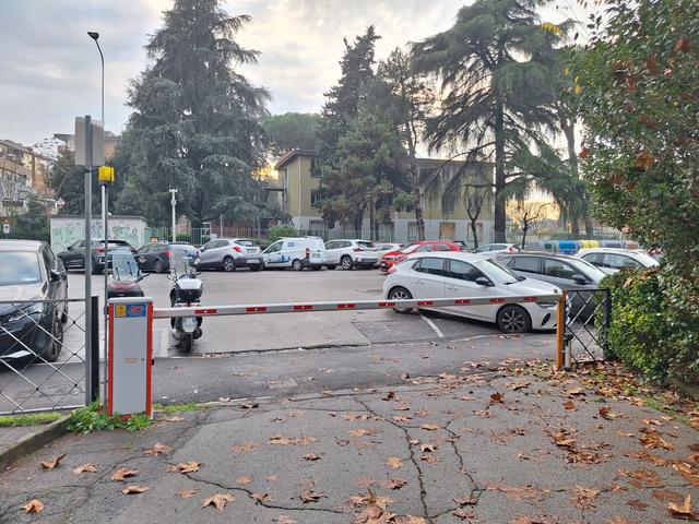 Magazzini in vendita