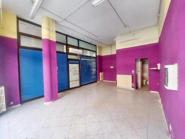 #23537 Negozio in complesso commerciale in vendita - foto 1