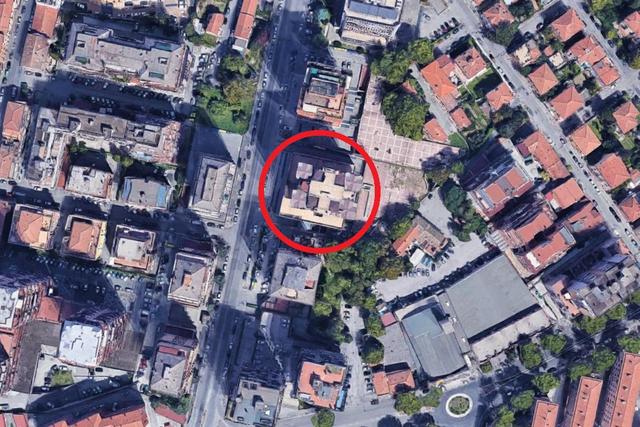 Grandi dimensioni in vendita