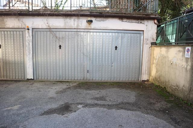 #14855 Ampio ufficio con lastrici e quattro garage in vendita - foto 23