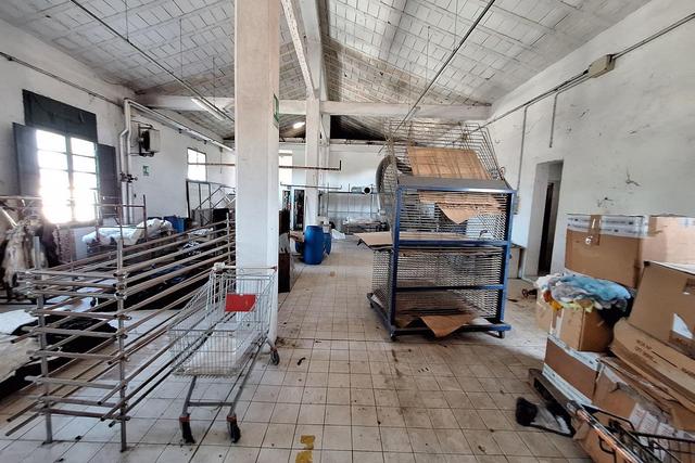 Stabilimenti produttivi in vendita