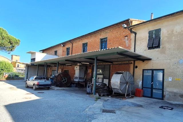 Stabilimenti produttivi in vendita
