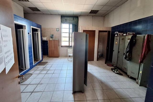 #24060 Opificio artigianale con mobili e appartamenti in vendita - foto 27