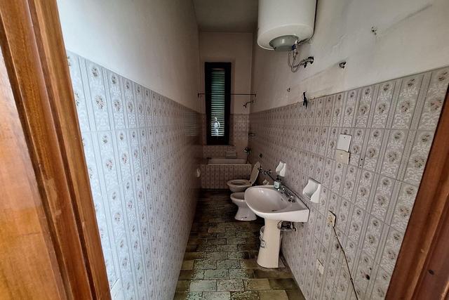 Stabilimenti produttivi in vendita