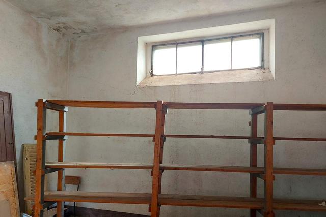 #21461 Complesso artigianale con cortile e pertinenze in vendita - foto 4