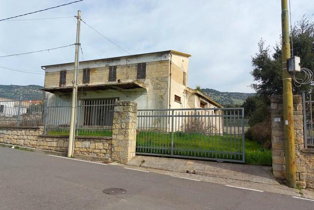 #21461 Complesso artigianale con cortile e pertinenze in vendita - foto 18