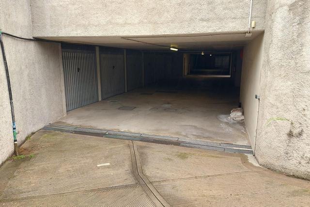 Garage in vendita