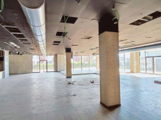 #23651 Locale commerciale con area esterna in vendita - foto 9