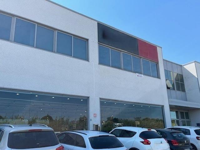 #2537516 Uffici in zona Bellocchi in vendita - foto 2