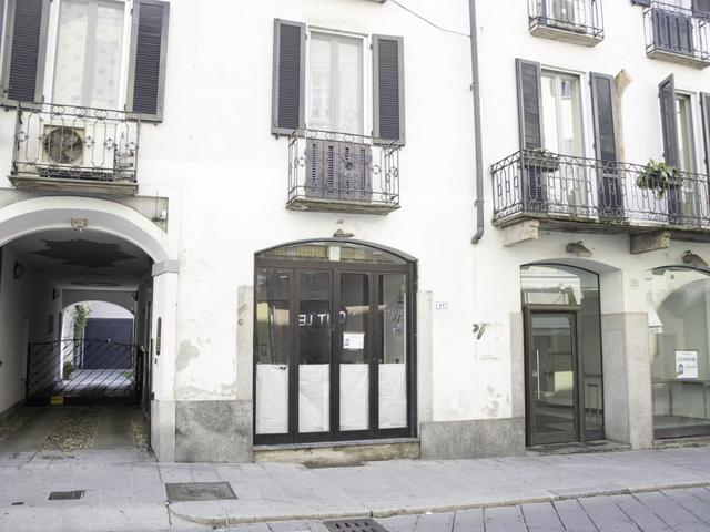 #2537374 Locazione: due negozi indipendenti nel cuore commerciale di Pavia in vendita - foto 2