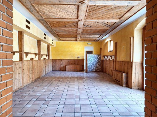 #23550 Locale commerciale ex ristorante con parcheggio e area esterna in vendita - foto 5