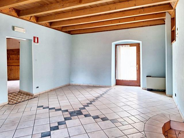 #23550 Locale commerciale ex ristorante con parcheggio e area esterna in vendita - foto 9