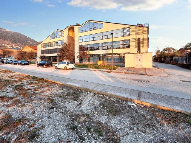 #22980 Ufficio con garage (sub 76) in vendita - foto 3