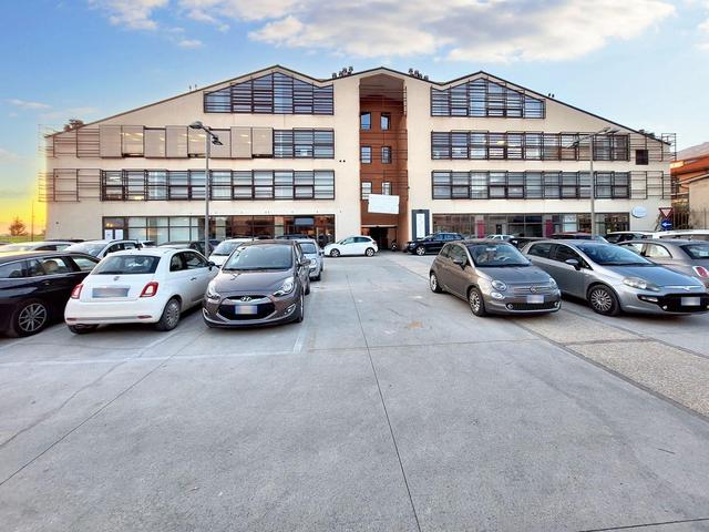 #22980 Ufficio con garage (sub 76) in vendita - foto 5