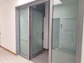 Negozi in vendita