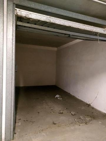 Garage in vendita