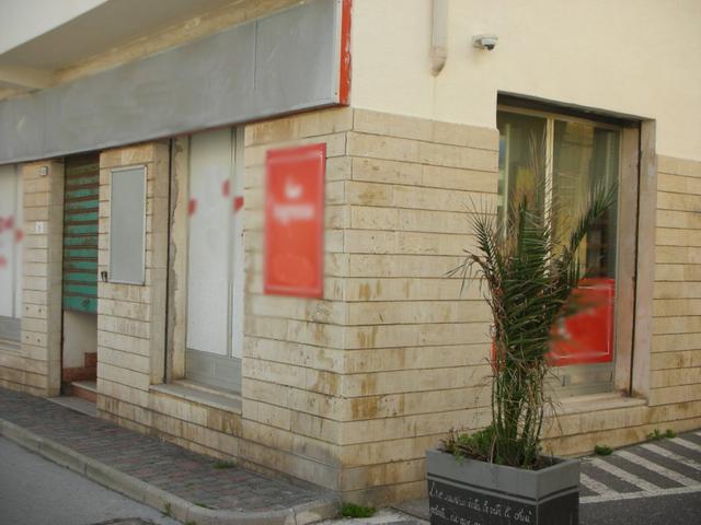 Negozi in vendita