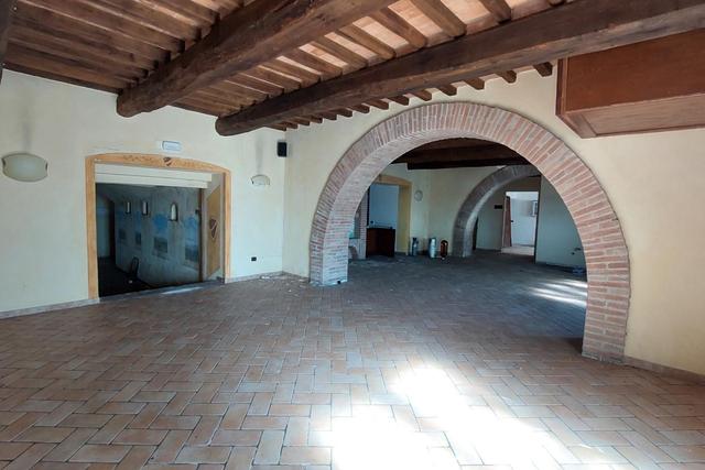 #24985 Complesso alberghiero con bar-ristorante e piscina in vendita - foto 13