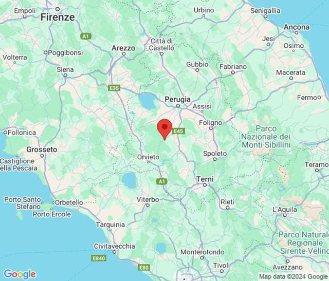 #24985 Complesso alberghiero con bar-ristorante e piscina in vendita - foto 2