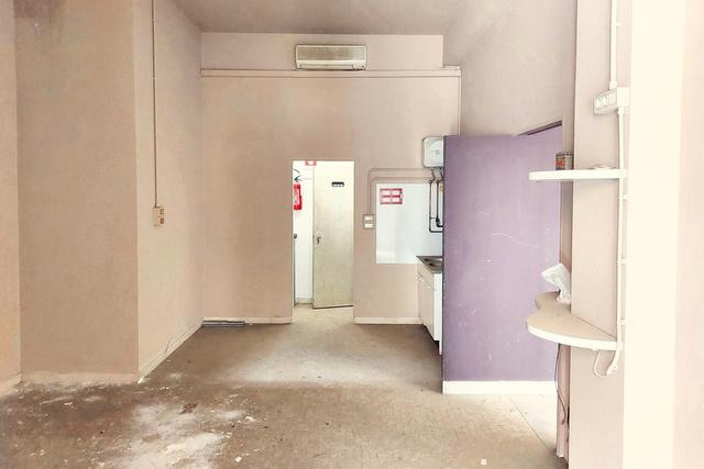 #2536969 Due negozi con vetrine in condominio in vendita - foto 3
