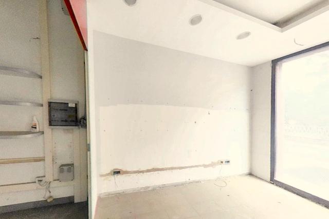 #2536969 Due negozi con vetrine in condominio in vendita - foto 9