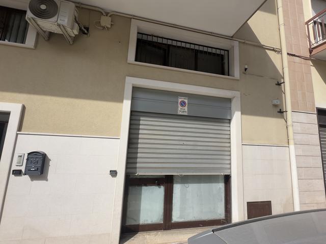 #2638898 Deposito al piano terra in vendita - foto 1