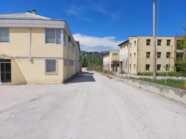 Stabilimenti produttivi in vendita