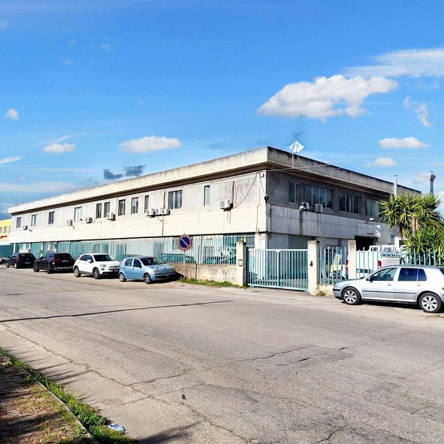 #23329 Porzione di fabbricato industriale al piano primo con rampa carrabile in vendita - foto 1