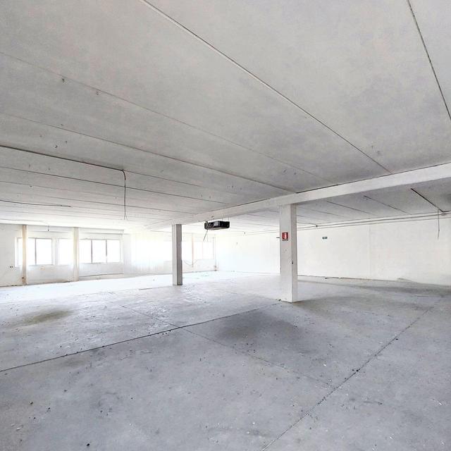 #23329 Porzione di fabbricato industriale al piano primo con rampa carrabile in vendita - foto 2